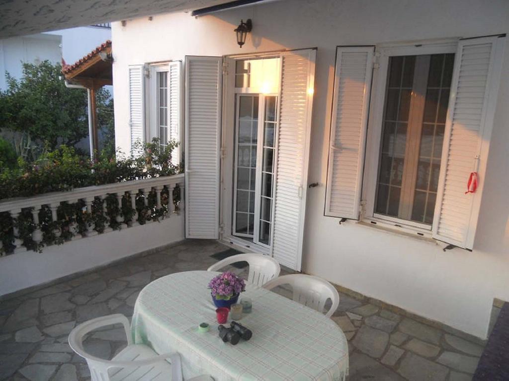 Aegean Sea View Villa Batsi Exterior photo